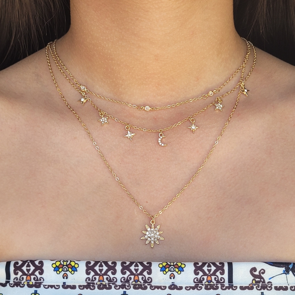 Star layered necklace